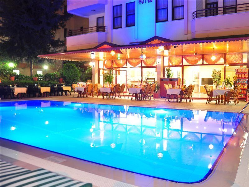 Amber-Rose Apart Hotel Аланя Екстериор снимка
